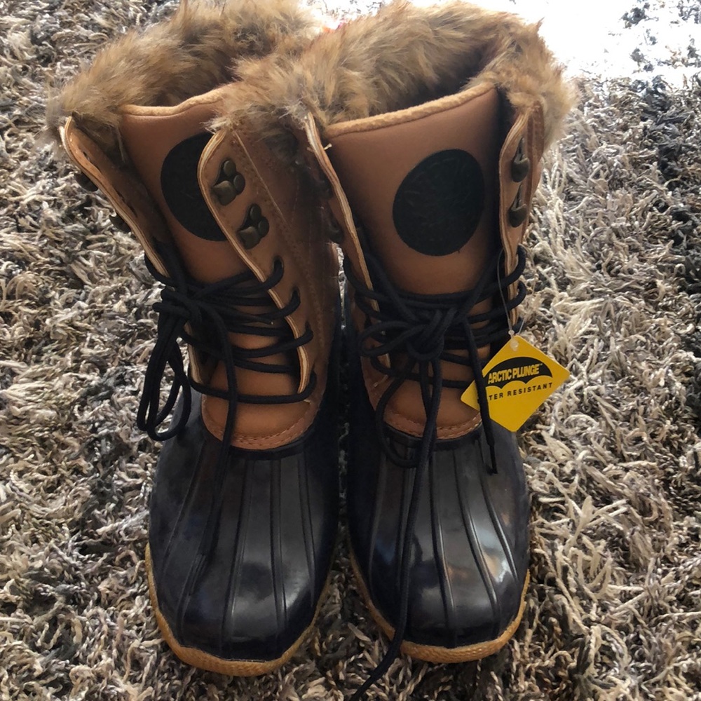 Arctic Plunge Duck Boots